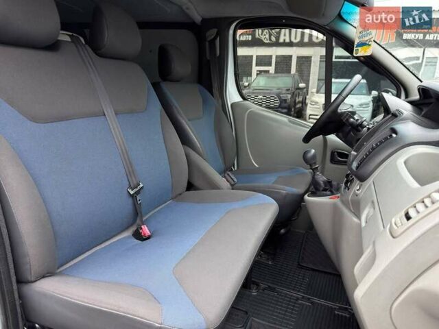 Білий Рено Трафік, об'ємом двигуна 2 л та пробігом 352 тис. км за 10500 $, фото 18 на Automoto.ua