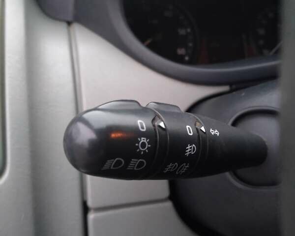 Белый Рено Трафик, объемом двигателя 2 л и пробегом 300 тыс. км за 10100 $, фото 30 на Automoto.ua