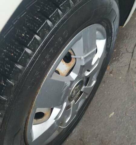 Белый Рено Трафик, объемом двигателя 2 л и пробегом 208 тыс. км за 12500 $, фото 9 на Automoto.ua