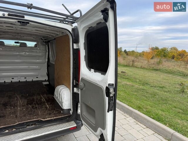 Білий Рено Трафік, об'ємом двигуна 0 л та пробігом 350 тис. км за 10999 $, фото 30 на Automoto.ua