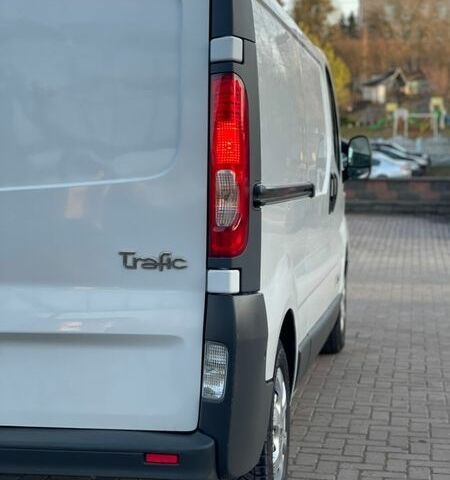 Білий Рено Трафік, об'ємом двигуна 2 л та пробігом 221 тис. км за 12700 $, фото 25 на Automoto.ua