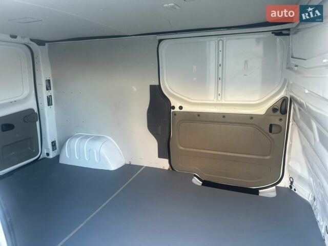 Білий Рено Трафік, об'ємом двигуна 2 л та пробігом 137 тис. км за 13700 $, фото 29 на Automoto.ua