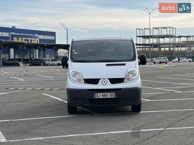 Белый Рено Трафик, объемом двигателя 2 л и пробегом 162 тыс. км за 13500 $, фото 13 на Automoto.ua