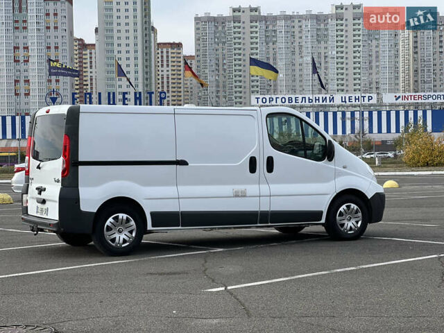 Белый Рено Трафик, объемом двигателя 2 л и пробегом 162 тыс. км за 13500 $, фото 9 на Automoto.ua