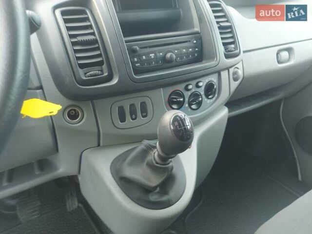 Белый Рено Трафик, объемом двигателя 2 л и пробегом 164 тыс. км за 14100 $, фото 23 на Automoto.ua