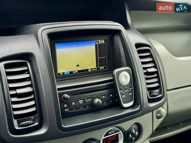 Белый Рено Трафик, объемом двигателя 2 л и пробегом 265 тыс. км за 12850 $, фото 22 на Automoto.ua