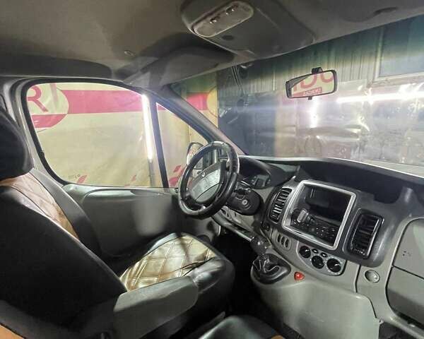 Белый Рено Трафик, объемом двигателя 2 л и пробегом 255 тыс. км за 10500 $, фото 38 на Automoto.ua