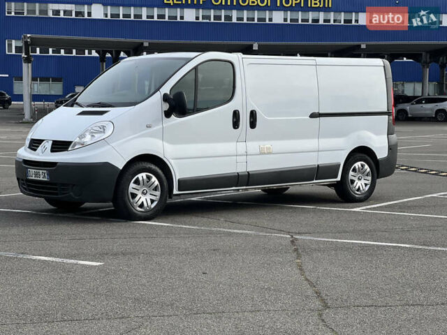 Белый Рено Трафик, объемом двигателя 2 л и пробегом 162 тыс. км за 13500 $, фото 3 на Automoto.ua