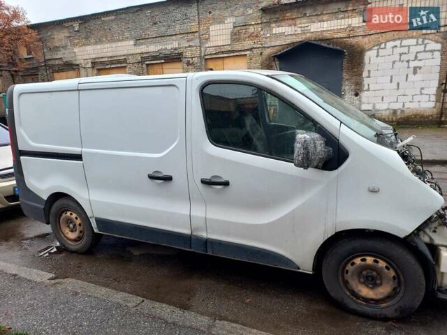 Белый Рено Трафик, объемом двигателя 1.6 л и пробегом 320 тыс. км за 8000 $, фото 3 на Automoto.ua