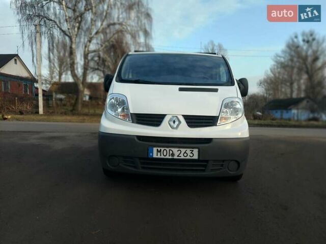 Белый Рено Трафик, объемом двигателя 2 л и пробегом 164 тыс. км за 14100 $, фото 6 на Automoto.ua