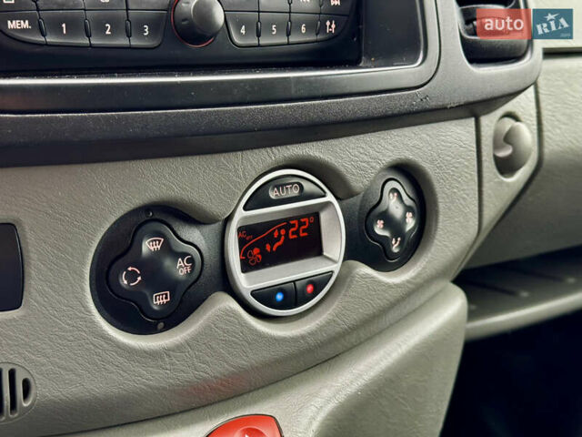 Белый Рено Трафик, объемом двигателя 2 л и пробегом 265 тыс. км за 12850 $, фото 23 на Automoto.ua