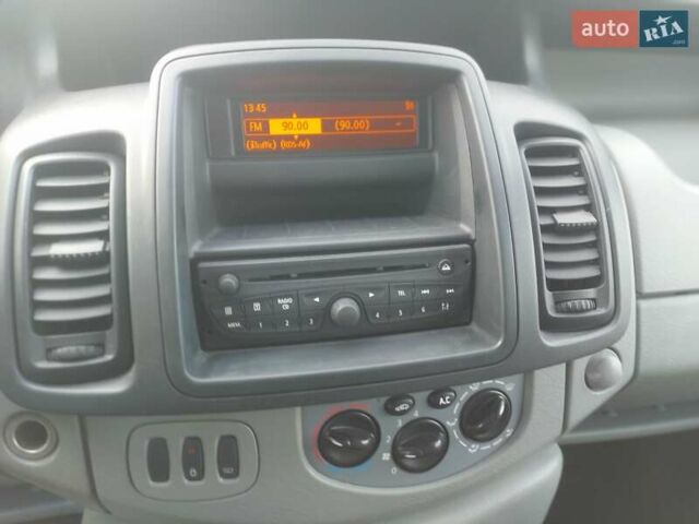 Белый Рено Трафик, объемом двигателя 2 л и пробегом 164 тыс. км за 14100 $, фото 33 на Automoto.ua