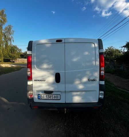 Белый Рено Трафик, объемом двигателя 2 л и пробегом 395 тыс. км за 10500 $, фото 2 на Automoto.ua
