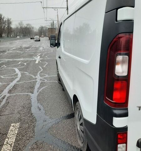 Білий Рено Трафік, об'ємом двигуна 1.6 л та пробігом 190 тис. км за 14000 $, фото 3 на Automoto.ua