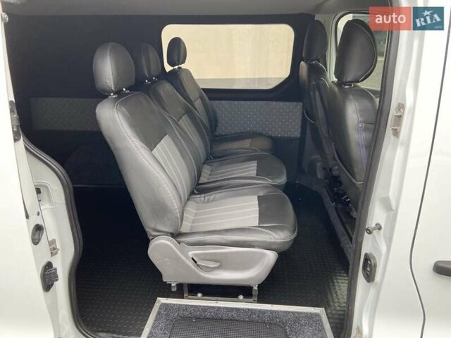 Білий Рено Трафік, об'ємом двигуна 2 л та пробігом 189 тис. км за 14799 $, фото 54 на Automoto.ua