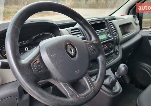 Білий Рено Трафік, об'ємом двигуна 1.6 л та пробігом 250 тис. км за 11900 $, фото 35 на Automoto.ua