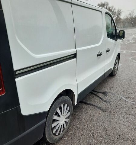 Білий Рено Трафік, об'ємом двигуна 1.6 л та пробігом 190 тис. км за 14000 $, фото 4 на Automoto.ua