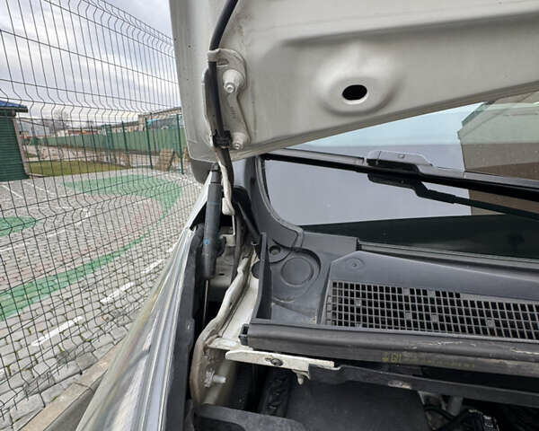 Белый Рено Трафик, объемом двигателя 1.6 л и пробегом 231 тыс. км за 11900 $, фото 18 на Automoto.ua