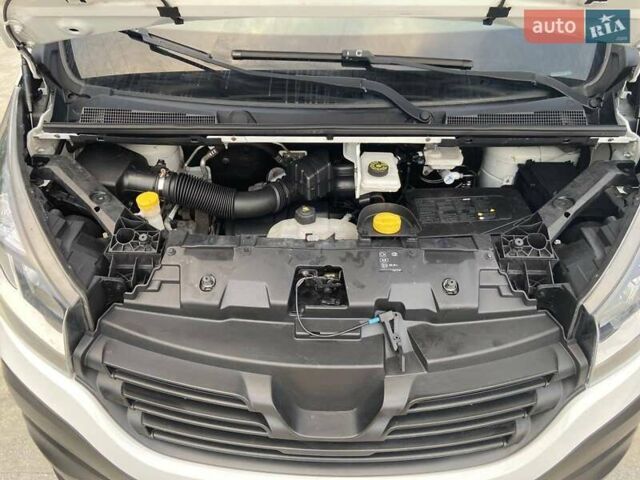 Білий Рено Трафік, об'ємом двигуна 1.6 л та пробігом 187 тис. км за 14897 $, фото 51 на Automoto.ua