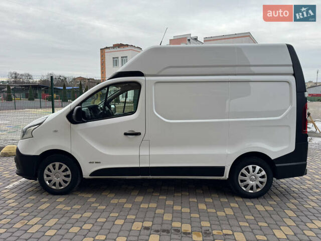 Белый Рено Трафик, объемом двигателя 1.6 л и пробегом 231 тыс. км за 11900 $, фото 5 на Automoto.ua