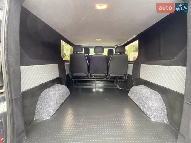 Білий Рено Трафік, об'ємом двигуна 2 л та пробігом 189 тис. км за 14799 $, фото 26 на Automoto.ua