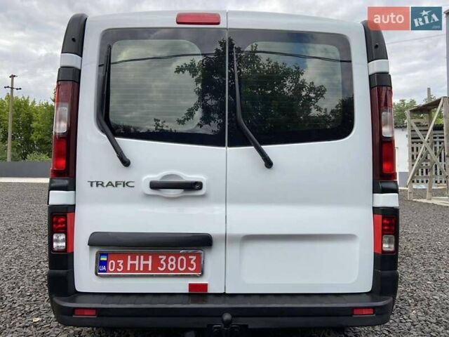 Білий Рено Трафік, об'ємом двигуна 2 л та пробігом 189 тис. км за 14799 $, фото 17 на Automoto.ua
