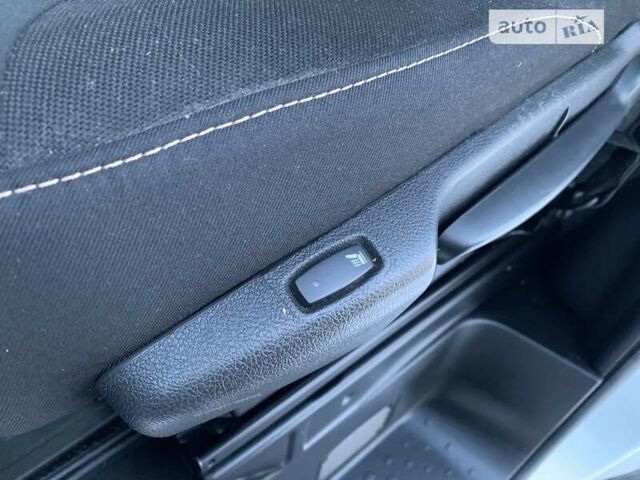 Білий Рено Трафік, об'ємом двигуна 1.6 л та пробігом 261 тис. км за 13500 $, фото 24 на Automoto.ua