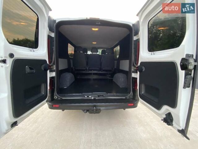 Білий Рено Трафік, об'ємом двигуна 1.6 л та пробігом 187 тис. км за 14897 $, фото 29 на Automoto.ua