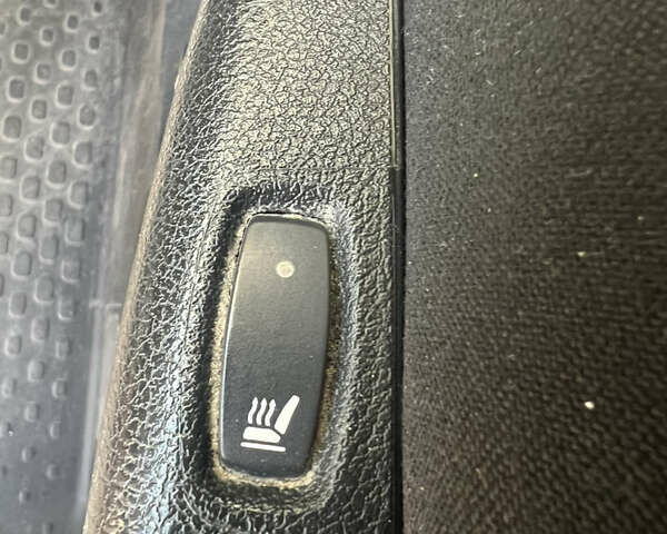 Белый Рено Трафик, объемом двигателя 1.6 л и пробегом 327 тыс. км за 12500 $, фото 13 на Automoto.ua