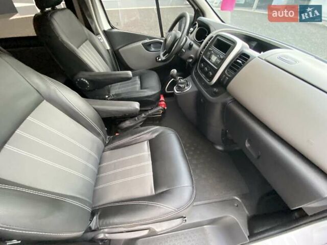 Білий Рено Трафік, об'ємом двигуна 1.6 л та пробігом 187 тис. км за 14897 $, фото 35 на Automoto.ua