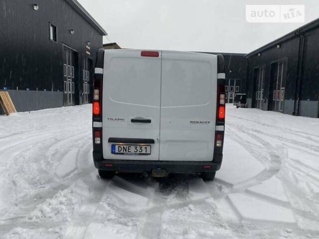 Білий Рено Трафік, об'ємом двигуна 1.6 л та пробігом 261 тис. км за 13500 $, фото 3 на Automoto.ua