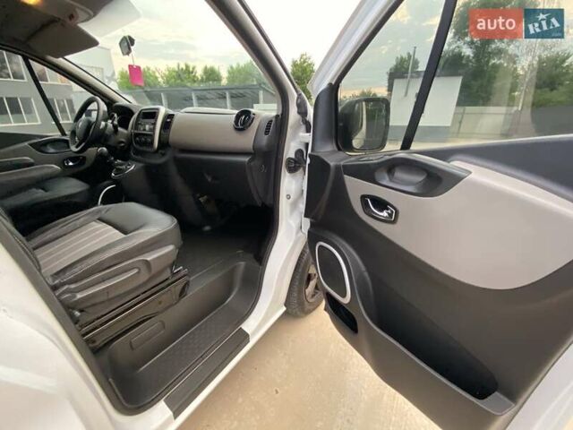 Білий Рено Трафік, об'ємом двигуна 1.6 л та пробігом 187 тис. км за 14897 $, фото 41 на Automoto.ua