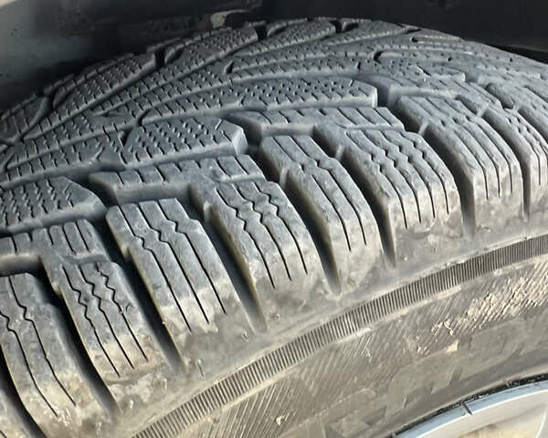 Белый Рено Трафик, объемом двигателя 1.6 л и пробегом 327 тыс. км за 12500 $, фото 11 на Automoto.ua