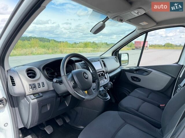 Білий Рено Трафік, об'ємом двигуна 1.6 л та пробігом 258 тис. км за 12900 $, фото 4 на Automoto.ua