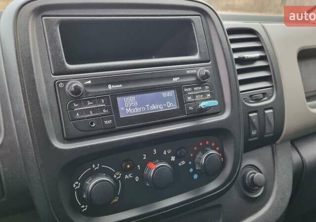 Білий Рено Трафік, об'ємом двигуна 1.6 л та пробігом 250 тис. км за 11900 $, фото 29 на Automoto.ua