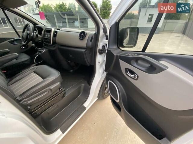 Білий Рено Трафік, об'ємом двигуна 1.6 л та пробігом 187 тис. км за 14897 $, фото 40 на Automoto.ua