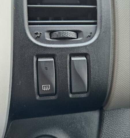 Білий Рено Трафік, об'ємом двигуна 1.6 л та пробігом 300 тис. км за 10000 $, фото 22 на Automoto.ua