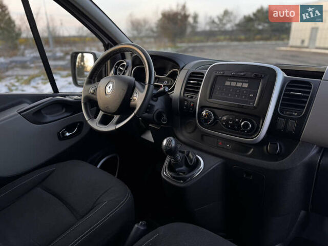Белый Рено Трафик, объемом двигателя 1.6 л и пробегом 250 тыс. км за 13500 $, фото 7 на Automoto.ua