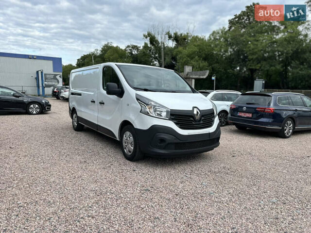 Белый Рено Трафик, объемом двигателя 1.6 л и пробегом 225 тыс. км за 13300 $, фото 11 на Automoto.ua