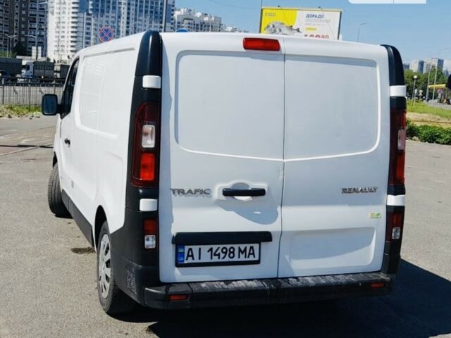 Белый Рено Трафик, объемом двигателя 1.6 л и пробегом 288 тыс. км за 9500 $, фото 2 на Automoto.ua