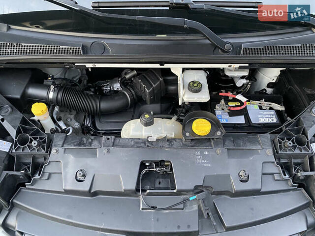 Білий Рено Трафік, об'ємом двигуна 1.6 л та пробігом 262 тис. км за 11777 $, фото 20 на Automoto.ua