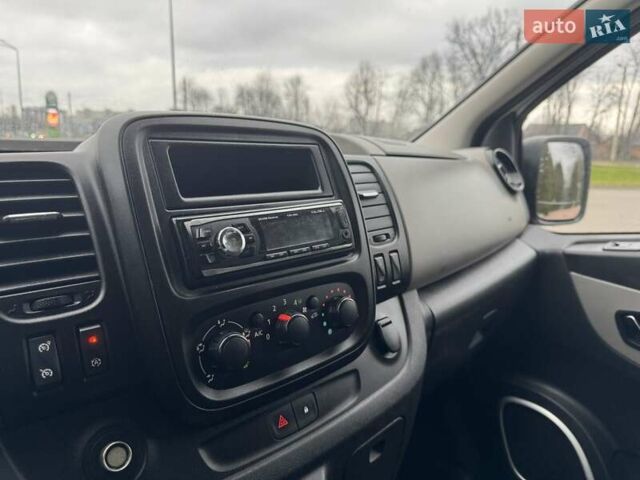 Белый Рено Трафик, объемом двигателя 1.6 л и пробегом 236 тыс. км за 13600 $, фото 14 на Automoto.ua