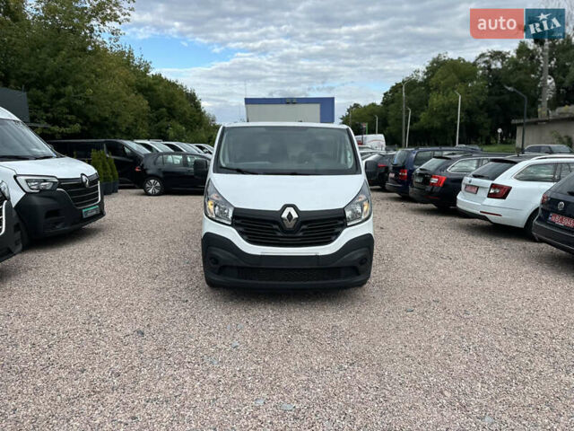 Белый Рено Трафик, объемом двигателя 1.6 л и пробегом 225 тыс. км за 13300 $, фото 1 на Automoto.ua