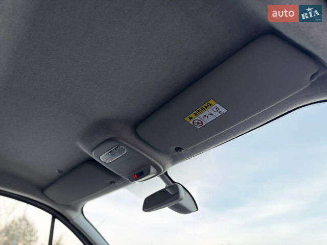 Белый Рено Трафик, объемом двигателя 1.6 л и пробегом 250 тыс. км за 13500 $, фото 69 на Automoto.ua