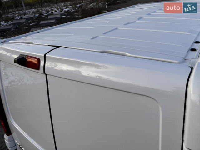 Белый Рено Трафик, объемом двигателя 1.6 л и пробегом 250 тыс. км за 13500 $, фото 42 на Automoto.ua