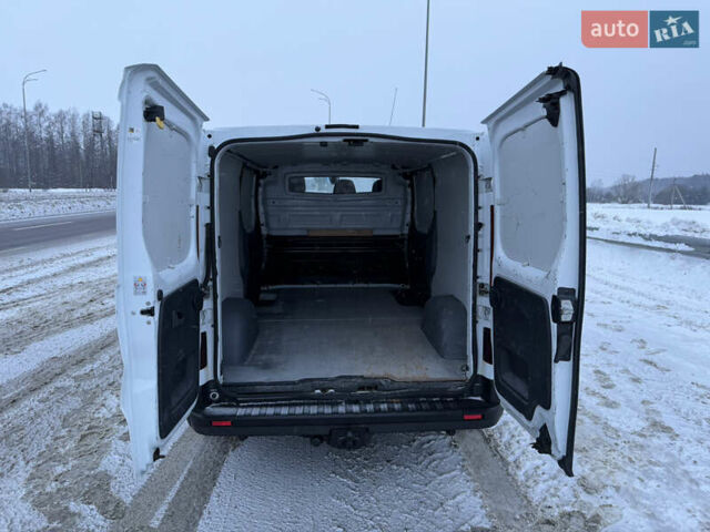 Белый Рено Трафик, объемом двигателя 1.6 л и пробегом 242 тыс. км за 12750 $, фото 26 на Automoto.ua