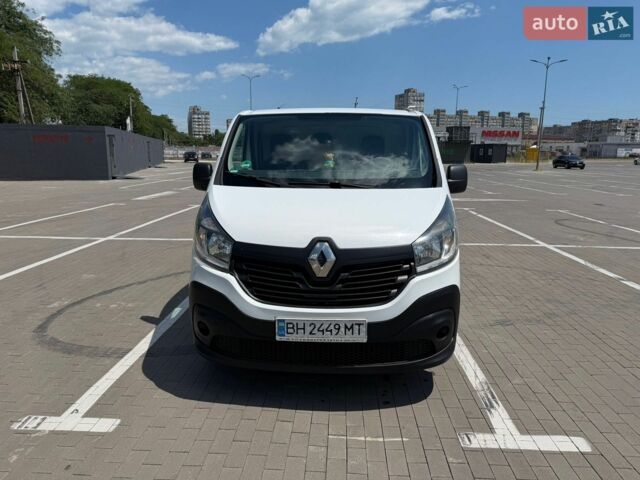 Белый Рено Трафик, объемом двигателя 1.6 л и пробегом 277 тыс. км за 12000 $, фото 1 на Automoto.ua