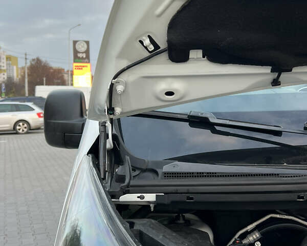 Белый Рено Трафик, объемом двигателя 1.6 л и пробегом 273 тыс. км за 11500 $, фото 31 на Automoto.ua