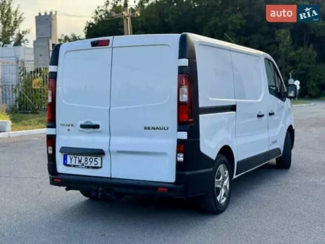 Рено Трафик 2017 в Днепре (Днепропетровске) на Automoto.ua Белый Рено Трафик, объемом двигателя 0 л и пробегом 220 тыс. км за 13000 $, фото 14 на Automoto.ua