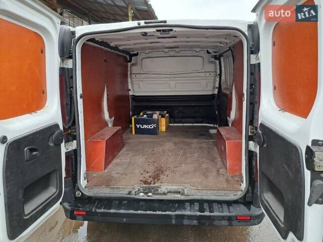 Рено Трафик 2017 в Киеве на Automoto.ua Белый Рено Трафик, объемом двигателя 1.6 л и пробегом 300 тыс. км за 13500 $, фото 17 на Automoto.ua